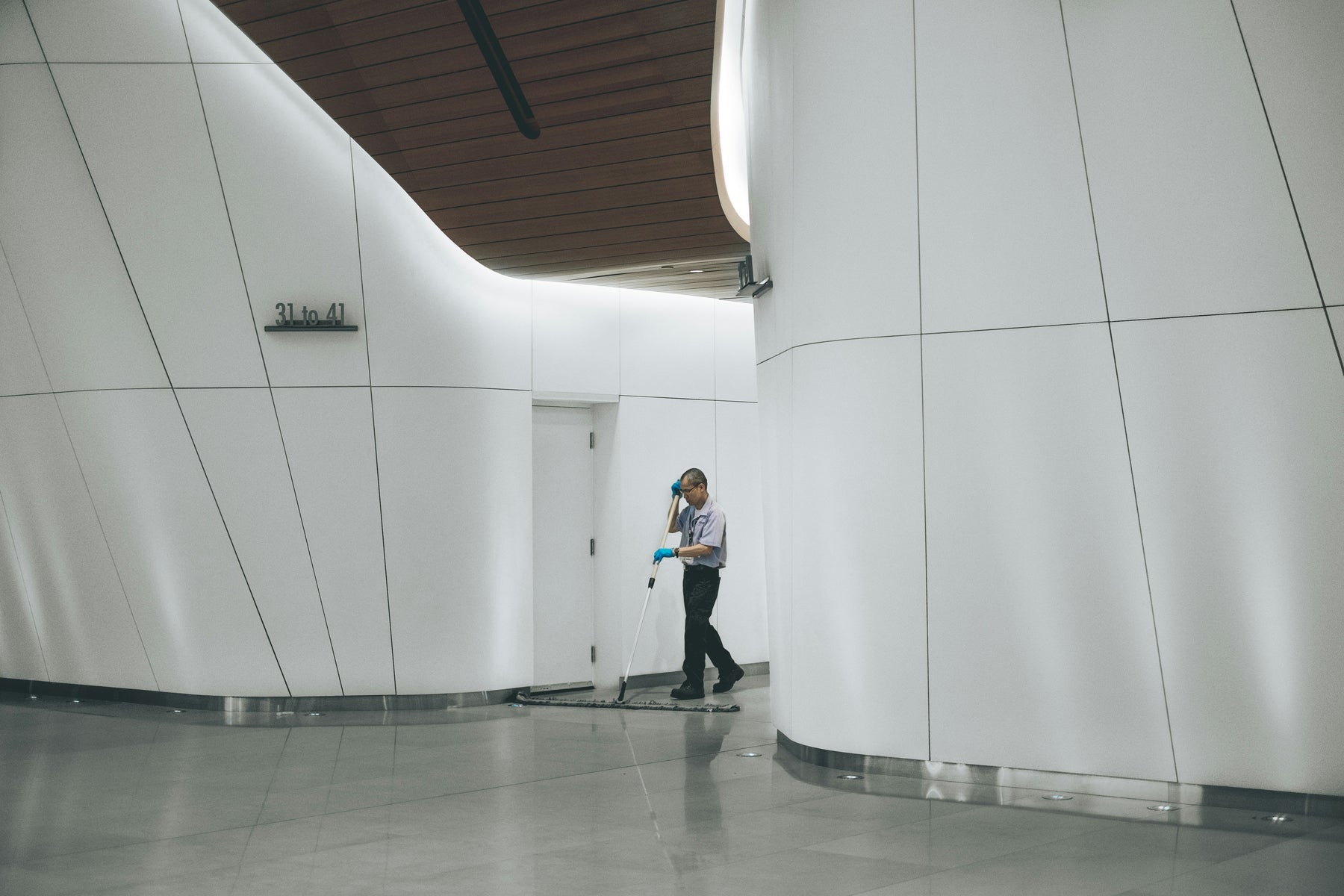 How to Start a Commercial Cleaning Business: Starting a Janitorial Services Company