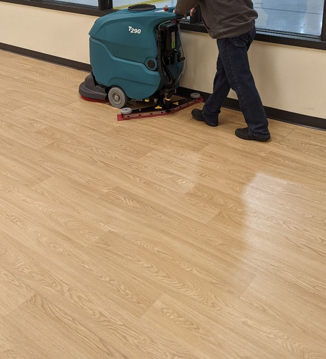 Demo Unit Tennant T290 | Floor Scrubber | 20" Walk Behind Disk | Battery | Self Propel | 2024