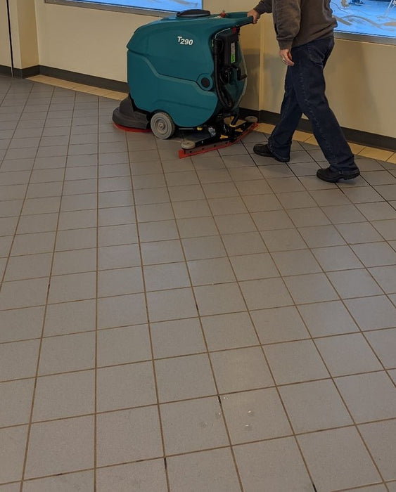 Demo Unit Tennant T290 | Floor Scrubber | 20" Walk Behind Disk | Battery | Self Propel | 2024