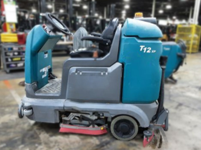 Refurbished Tennant T12 XP | 32" Ride-On Disk Battery Scrubber | 2019