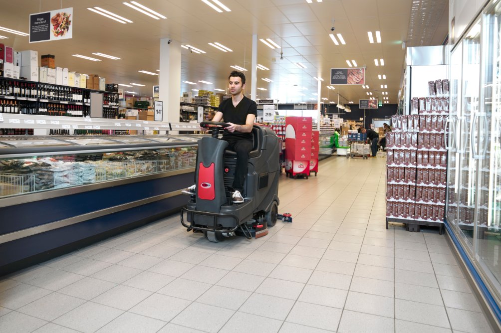 Viper AS850R | 32" Ride On Disk Floor Scrubber, Battery